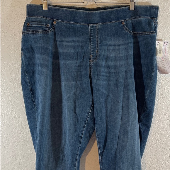 Amazon Essentials Womens Mid-Rise Stretch Pull-On Jegging Size 22W Regular NEW - Picture 4 of 11